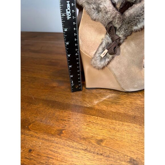 LOUIS VUITTON Wedge Sole Fur Trim Ankle Boots - Picture 12 of 13